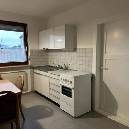 Renovated Near Karlsruhe Privatunterkunft Woerth am Rhein
